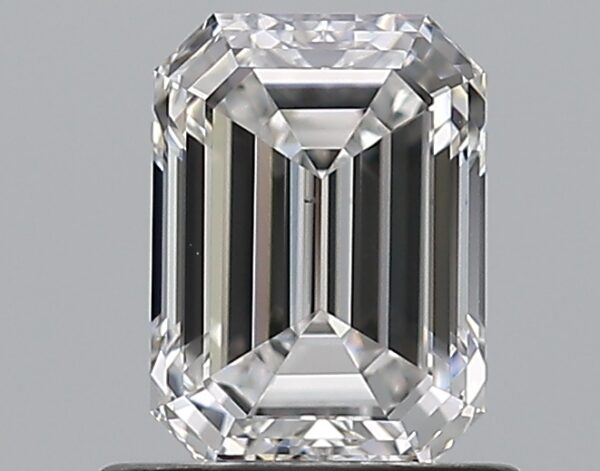 0.9 carat, E colour, VS2 clarity, Emerald shape, Natural Diamond.