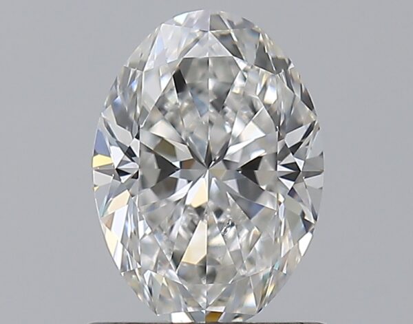 0.9 carat, F colour, SI1 clarity, Oval shape, Natural Diamond.