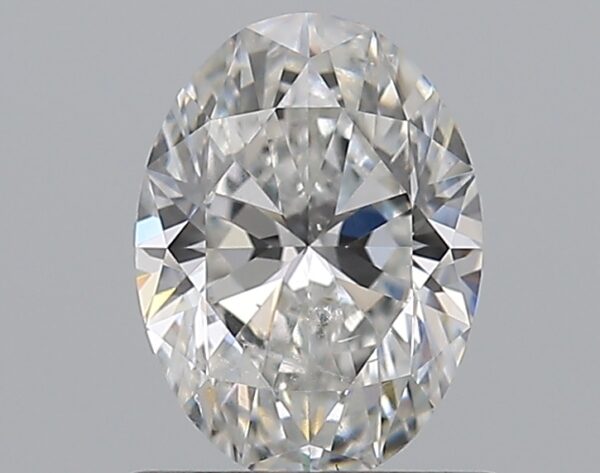 0.9 carat, F colour, SI2 clarity, Oval shape, Natural Diamond.