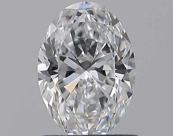 0.9 carat, D colour, VS1 clarity, Oval shape, Natural Diamond.