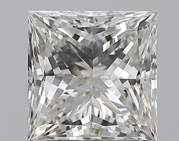 0.9 carat, H colour, IF clarity, Princess shape, Natural Diamond.