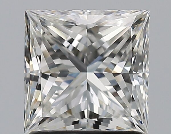 1.5 carat, G colour, VVS2 clarity, Princess shape, Natural Diamond.