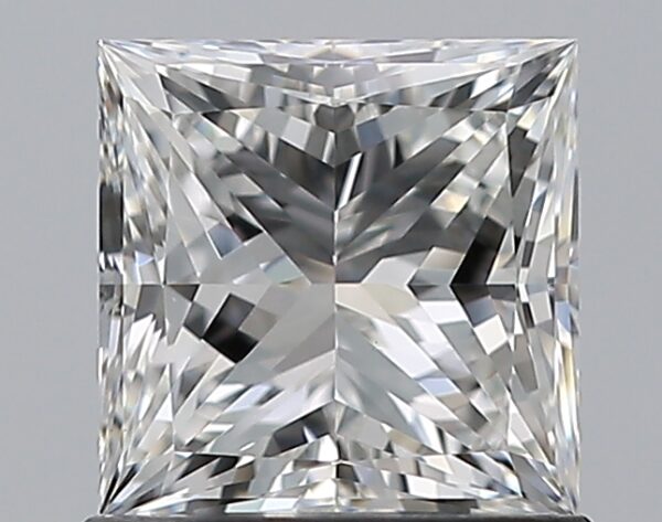 1 carat, F colour, VS1 clarity, Princess shape, Natural Diamond.