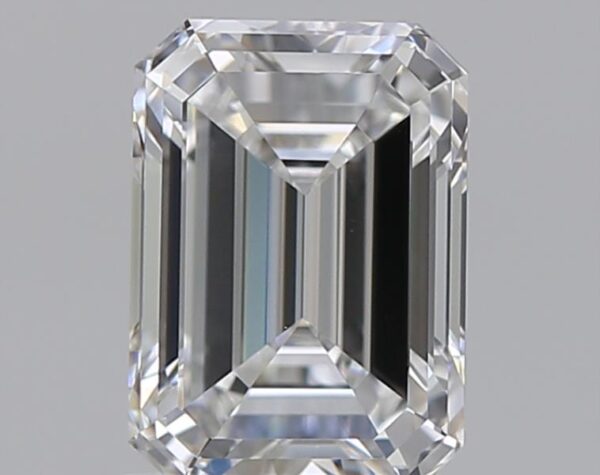 1 carat, E colour, VVS2 clarity, Emerald shape, Natural Diamond.
