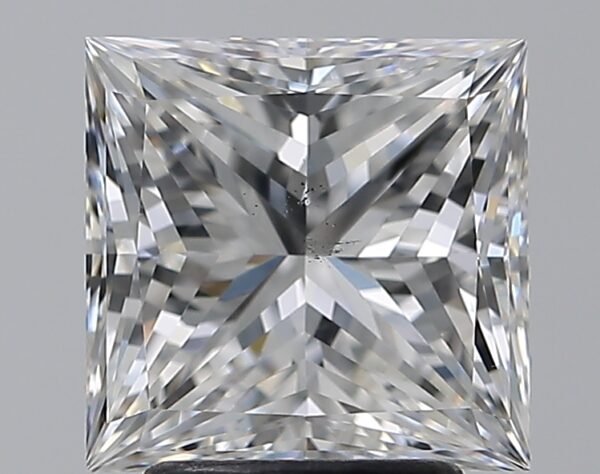 3.01 carat, F colour, VS2 clarity, Princess shape, Natural Diamond.