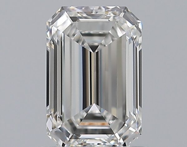 1 carat, F colour, VS2 clarity, Emerald shape, Natural Diamond.