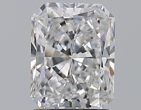 1.7 carat, D colour, VS1 clarity, Radiant shape, Natural Diamond.