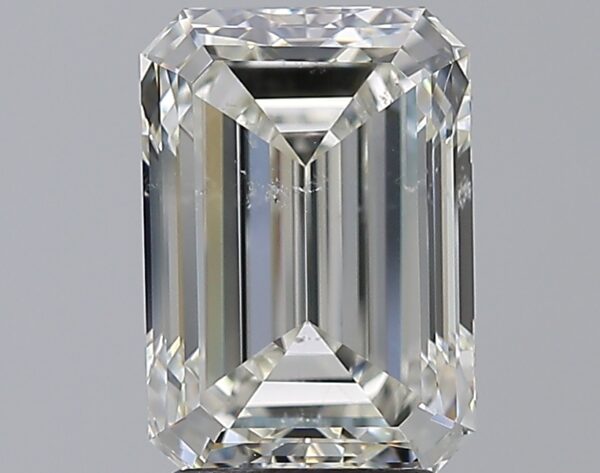 3 carat, H colour, SI2 clarity, Emerald shape, Natural Diamond.
