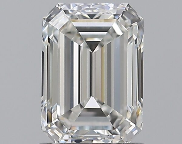 1.25 carat, G colour, VS1 clarity, Emerald shape, Natural Diamond.