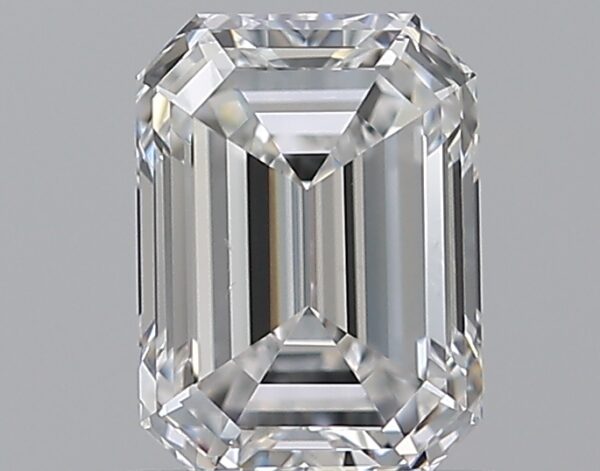1 carat, E colour, VS2 clarity, Emerald shape, Natural Diamond.