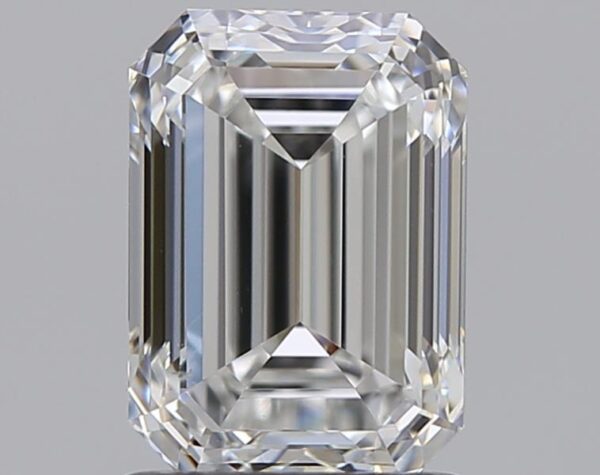 1.5 carat, F colour, VS2 clarity, Emerald shape, Natural Diamond.