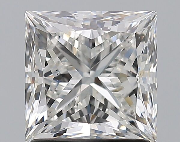 1.7 carat, G colour, VS2 clarity, Princess shape, Natural Diamond.