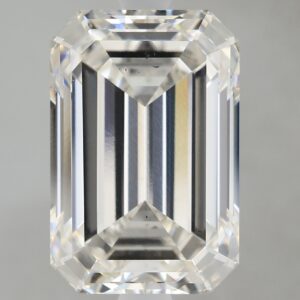 4.39 carat, G colour, VS2 clarity, Emerald shape, Lab Grown Diamond.