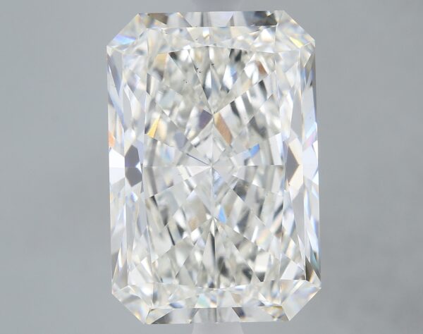 6.89 carat, G colour, VS2 clarity, Radiant shape, Lab Grown Diamond.