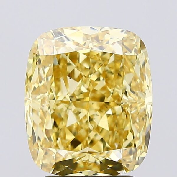 3.67 carat,  colour, VS2 clarity, Cushion shape, Lab Grown Diamond.