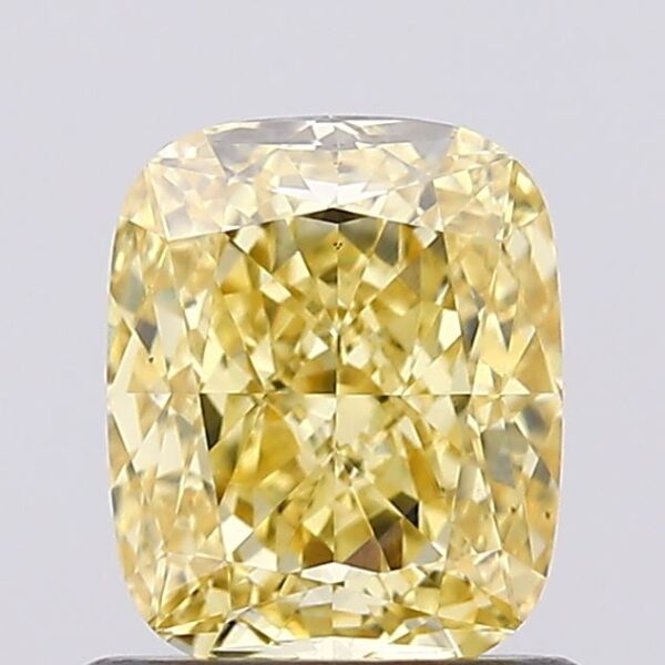 1 carat,  colour, VS1 clarity, Cushion shape, Lab Grown Diamond.