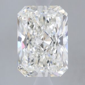 3.32 carat, G colour, VS2 clarity, Radiant shape, Lab Grown Diamond.
