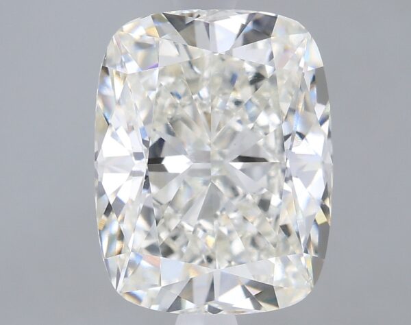 3.13 carat, G colour, VS1 clarity, Cushion shape, Lab Grown Diamond.