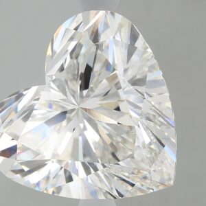 4.5 carat, G colour, VS2 clarity, Heart shape, Lab Grown Diamond.