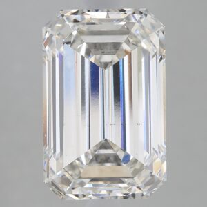 4.39 carat, G colour, VS2 clarity, Emerald shape, Lab Grown Diamond.