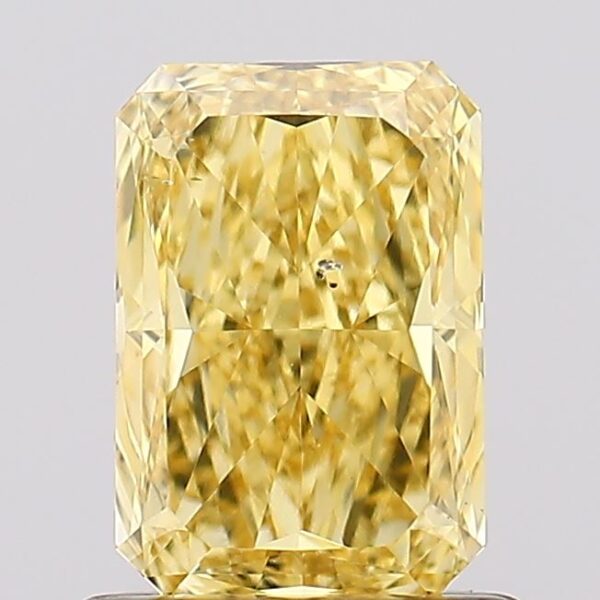 1.01 carat,  colour, VS2 clarity, Radiant shape, Lab Grown Diamond.