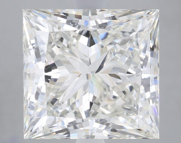 5.36 carat, G colour, VS2 clarity, Princess shape, Lab Grown Diamond.
