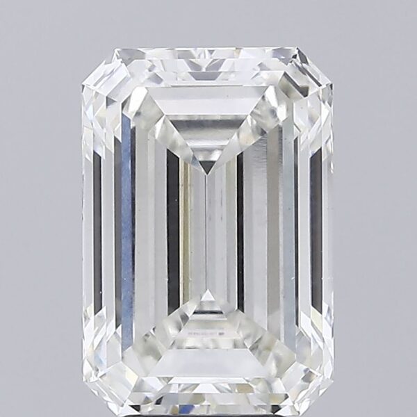 5.74 carat, G colour, VS2 clarity, Emerald shape, Lab Grown Diamond.