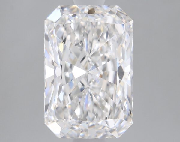 1.69 carat, E colour, VVS2 clarity, Radiant shape, Lab Grown Diamond.