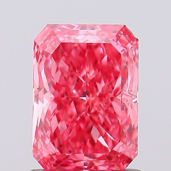 1.04 carat,  colour, VS2 clarity, Radiant shape, Lab Grown Diamond.