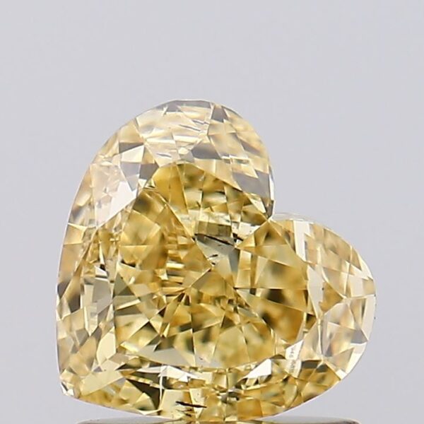 1.08 carat,  colour, VS2 clarity, Heart shape, Lab Grown Diamond.