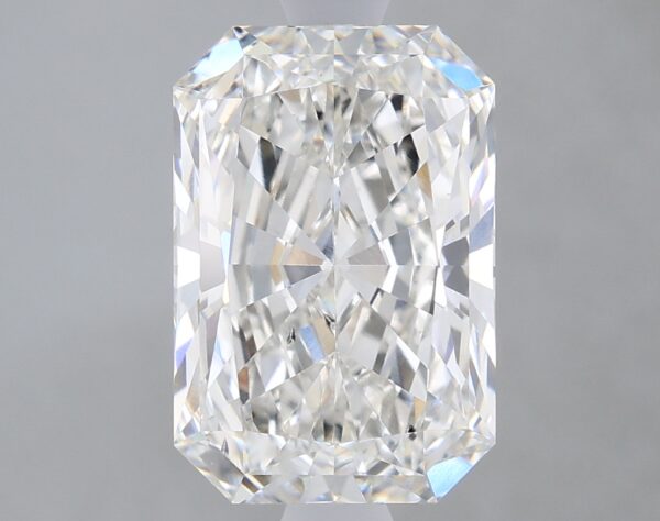 2.19 carat, G colour, VS2 clarity, Radiant shape, Lab Grown Diamond.