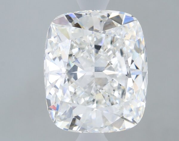 3.4 carat, F colour, VS2 clarity, Cushion shape, Lab Grown Diamond.