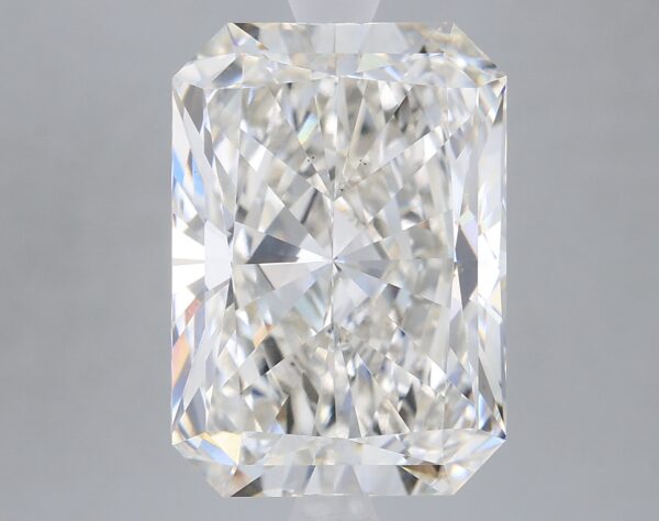 4.43 carat, G colour, VS1 clarity, Radiant shape, Lab Grown Diamond.