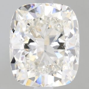 2.65 carat, G colour, VS2 clarity, Cushion shape, Lab Grown Diamond.