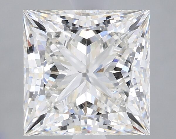 2.62 carat, G colour, VS1 clarity, Princess shape, Lab Grown Diamond.