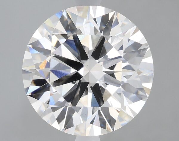 4.35 carat, G colour, VS2 clarity, Round shape, Lab Grown Diamond.