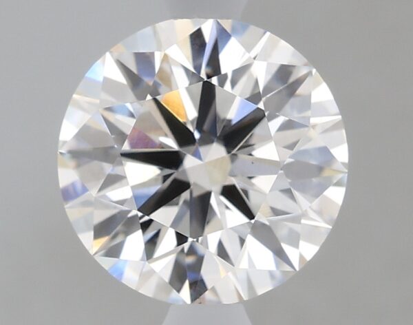 1.7 carat, G colour, VS2 clarity, Round shape, Lab Grown Diamond.