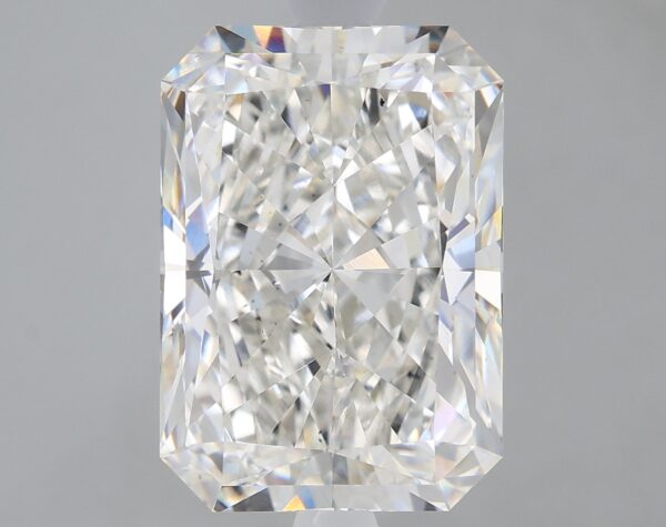 4.26 carat, G colour, VS2 clarity, Radiant shape, Lab Grown Diamond.