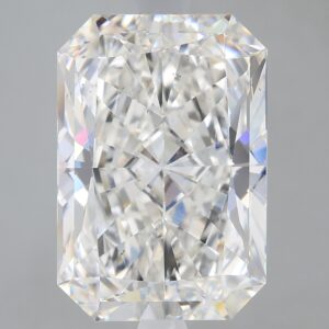 4.84 carat, G colour, VS2 clarity, Radiant shape, Lab Grown Diamond.