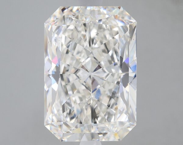 4.84 carat, G colour, VS2 clarity, Radiant shape, Lab Grown Diamond.