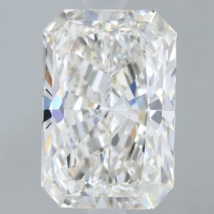 3.21 carat, G colour, VVS2 clarity, Radiant shape, Lab Grown Diamond.