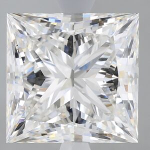 4.16 carat, G colour, VS2 clarity, Princess shape, Lab Grown Diamond.