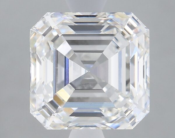 2.37 carat, E colour, VVS2 clarity, Asscher shape, Lab Grown Diamond.