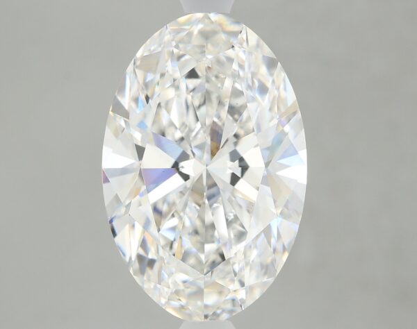 3.3 carat, F colour, VS1 clarity, Oval shape, Lab Grown Diamond.