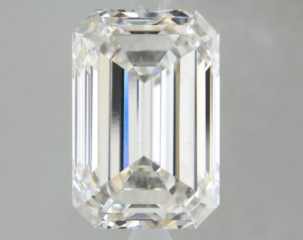 5.5 carat, G colour, VS1 clarity, Emerald shape, Lab Grown Diamond.