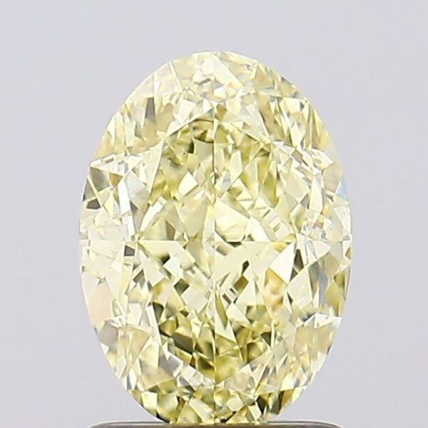 1.66 carat,  colour, VS1 clarity, Oval shape, Lab Grown Diamond.