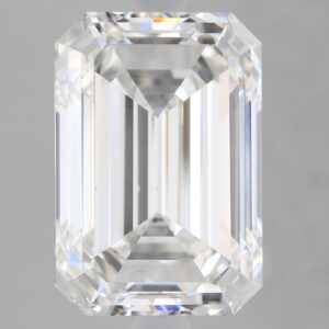 5.6 carat, F colour, VS2 clarity, Emerald shape, Lab Grown Diamond.