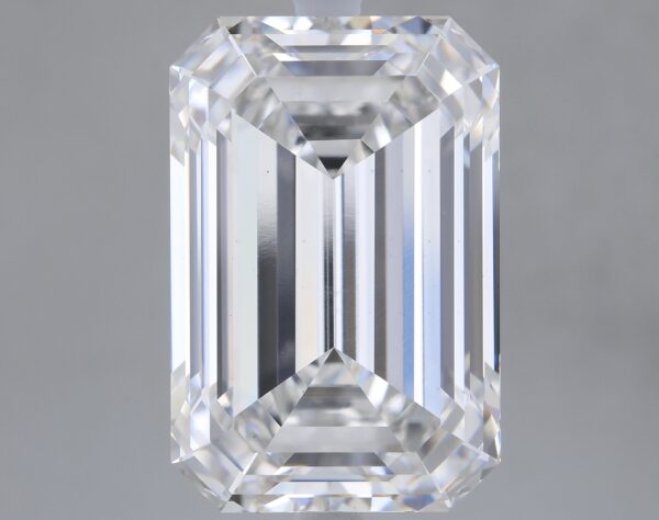 7.6 carat, F colour, VS1 clarity, Emerald shape, Lab Grown Diamond.
