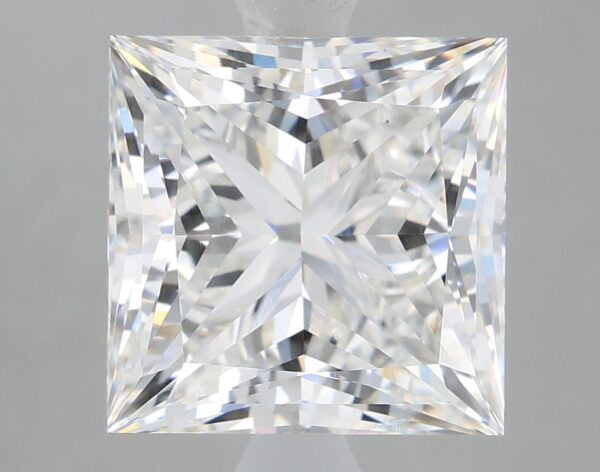 3.34 carat, E colour, VS1 clarity, Princess shape, Lab Grown Diamond.