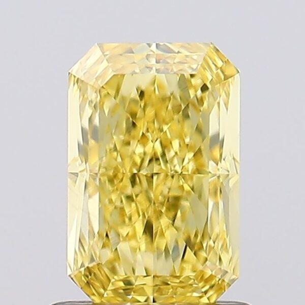 1 carat,  colour, VS1 clarity, Radiant shape, Lab Grown Diamond.